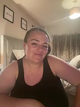 Bustygem_ – webcam-show