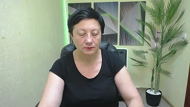 EmilyL0ve 라이브 XXX 채팅