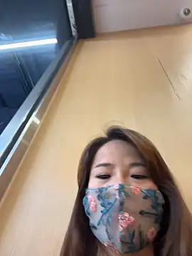 kiss_loo 即時 XXX 聊天