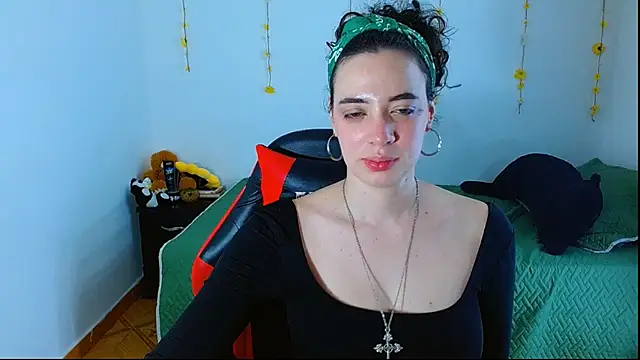 sajecrismaa's Live XXX Chat