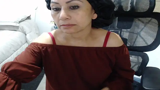 Czat XXX na żywo – jesy_hot