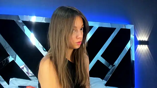 AmmyJones_'s Live XXX Chat