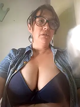 _Saraqueen-- live XXX chat