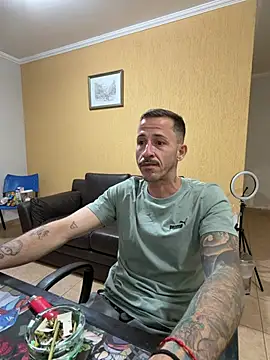 Živý XXX chat MeladoDiMel
