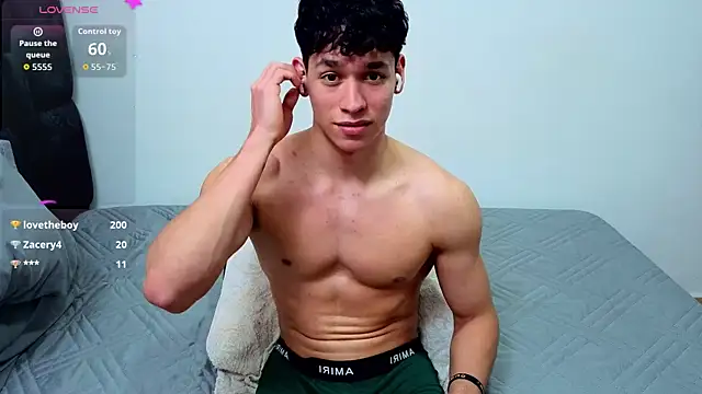 Luke_Muscle 即時 XXX 聊天