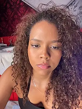 Chat XXX en directo de CurlyOopsieXXX