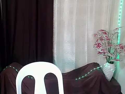 Chat +18 de kingdomcum96 ao vivo