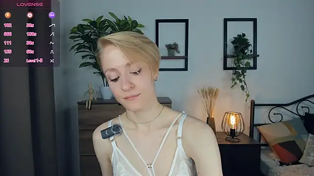 Chat +18 de JanettePerro ao vivo