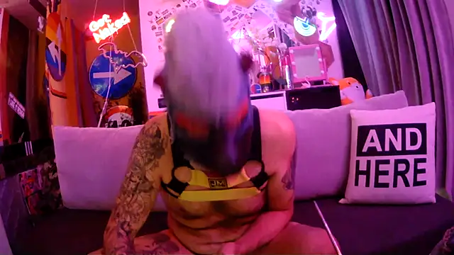 danix_wild_wolf – Naživo XXX chat