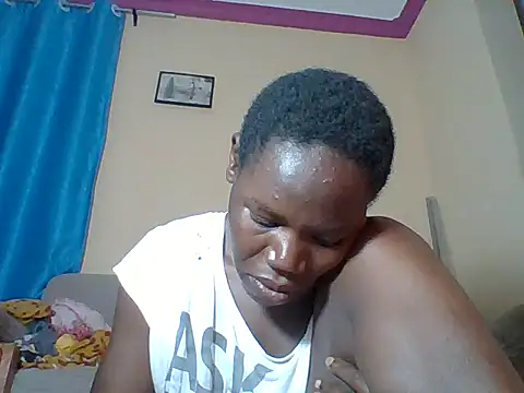 Blacksexyqueen24 Live XXX-Chat