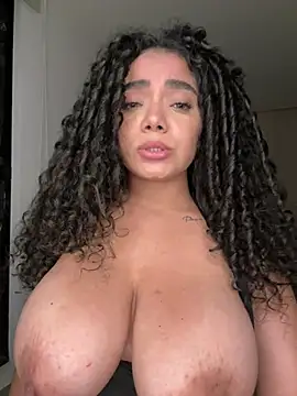 Chatroom XXX en direct de Curlyierr
