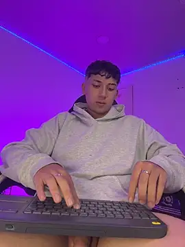 OLIVER_Kn Webbikameraesitys