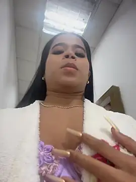 EmmaExoticaXXX 现场XXX聊天