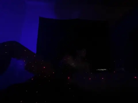 ThrowedWorldWide élő XXX-chatje