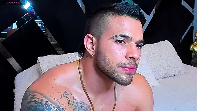 Chat +18 de Raytorres ao vivo
