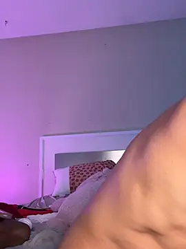 Kiki_hammyy's Webcam Show