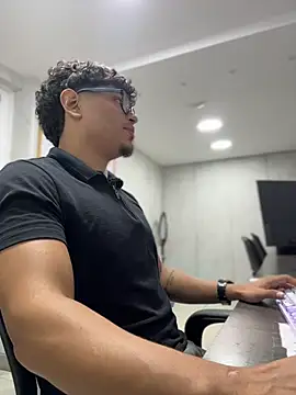 alekzamo's Webcam Show