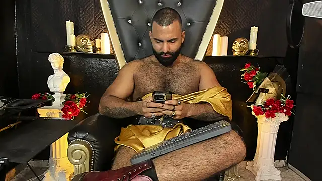 แชท XXX สดของ BeardAndrew