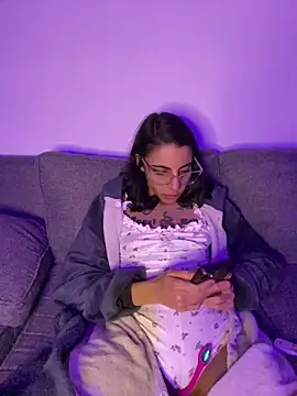 Poison_Ivy_29 Chat XXX live