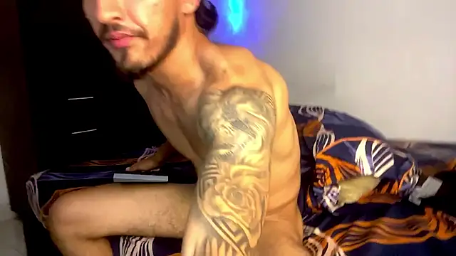 Chat +18 de Kriss_Edwards ao vivo
