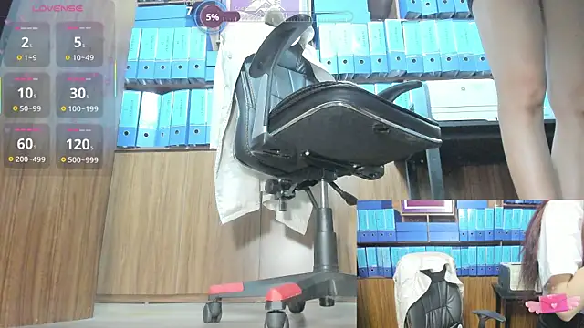 Office_SexyのライブXXXチャット