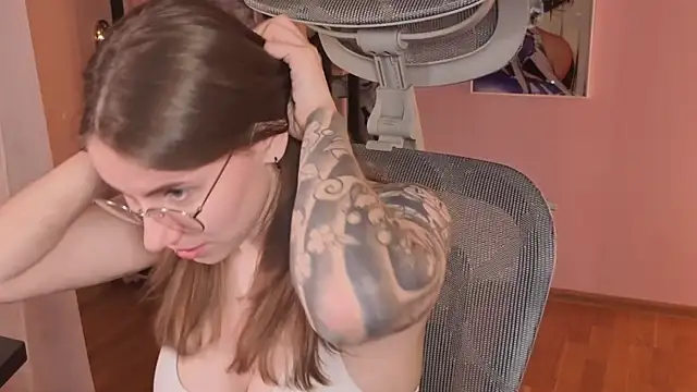 _AnnaStark_'s Live XXX Chat