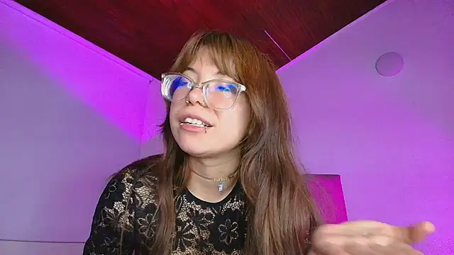 uchiiky_dollのライブXXXチャット