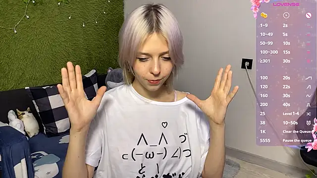 Živý XXX chat LuniBless