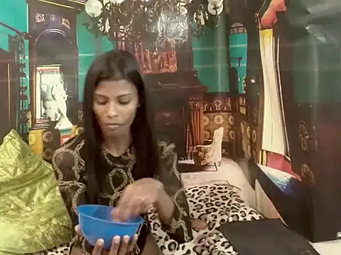 IndianSilkySpiceのライブXXXチャット