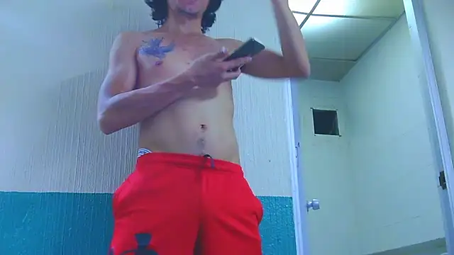 Latinopervs লাইভ XXX চ্যাট
