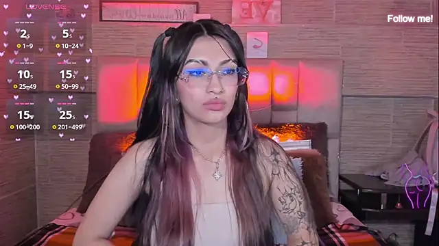 Chatroom XXX en direct de mia_devine_
