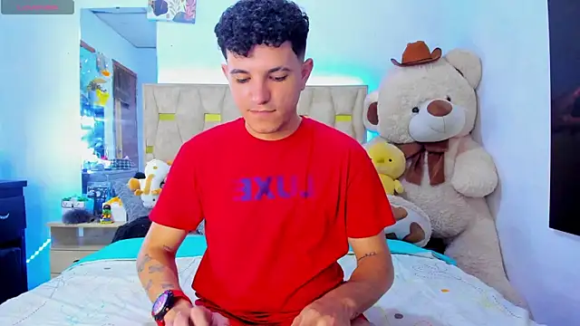 patrick_sanzz Adlı Modelin Canlı XXX Sohbeti
