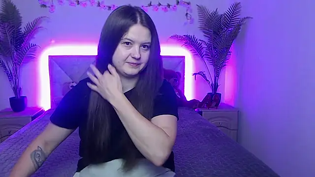Chat +18 de MavkaCute ao vivo
