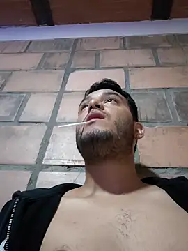 Chatroom XXX en direct de Thiago_Stone1