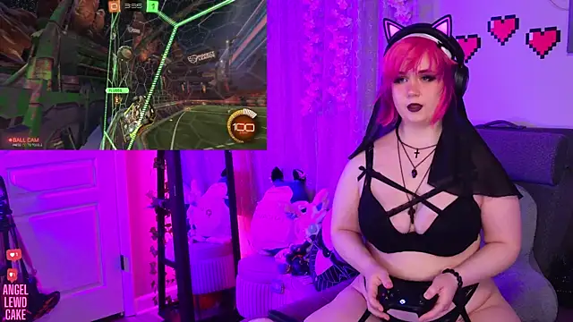 Chat XXX en directo de Angel-Lewd-Cake