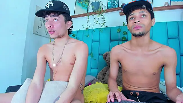 Chatroom XXX en direct de STRANGER_BOYS