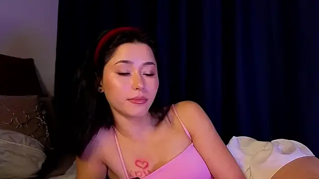 XXX chat uživo modela RedMidnight