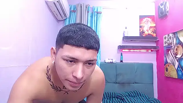 twinks_fuck live XXX chat
