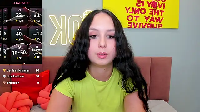 BeatriceReeves 现场XXX聊天