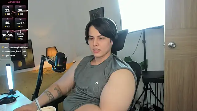 Thom_Ohtani Adlı Modelin Canlı XXX Sohbeti