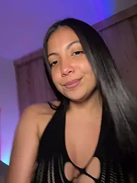 دردشة Nina_Belle الجنسية المباشرة
