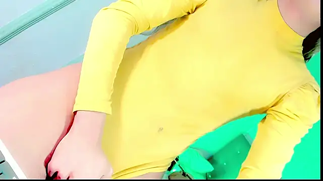 malahya_ live XXX chat