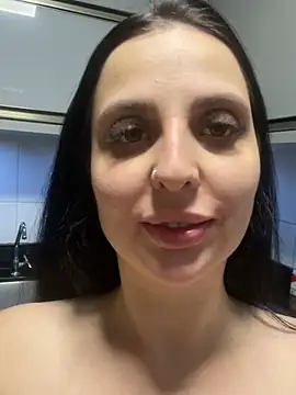 yumi-hot's Live XXX Chat