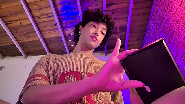 xFemboyToy Live XXX-chat