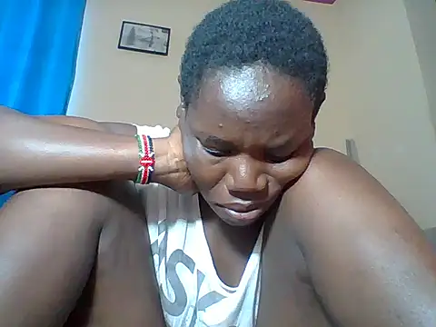 Blacksexyqueen24's Live XXX Chat