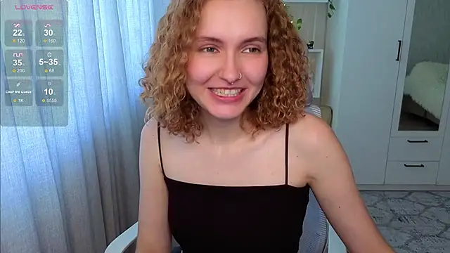 Emily_lune Adlı Modelin Canlı XXX Sohbeti
