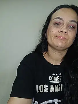Czat XXX na żywo – megan_milf79