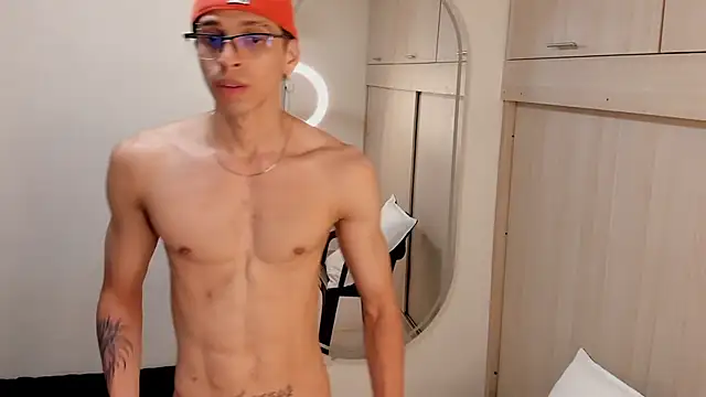 Mheysam_Youngerx – Naživo XXX chat