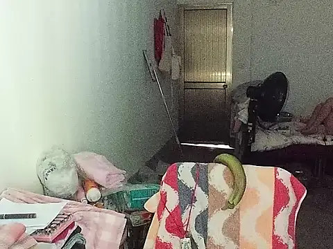 RebelAura 라이브 XXX 채팅
