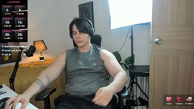 Thom_Ohtani Live XXX-Chat